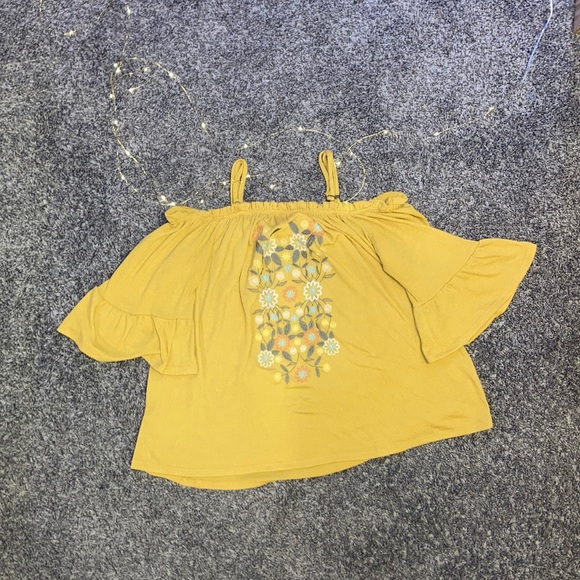 Cold Shouldered Blouse - Picture 1 of 6